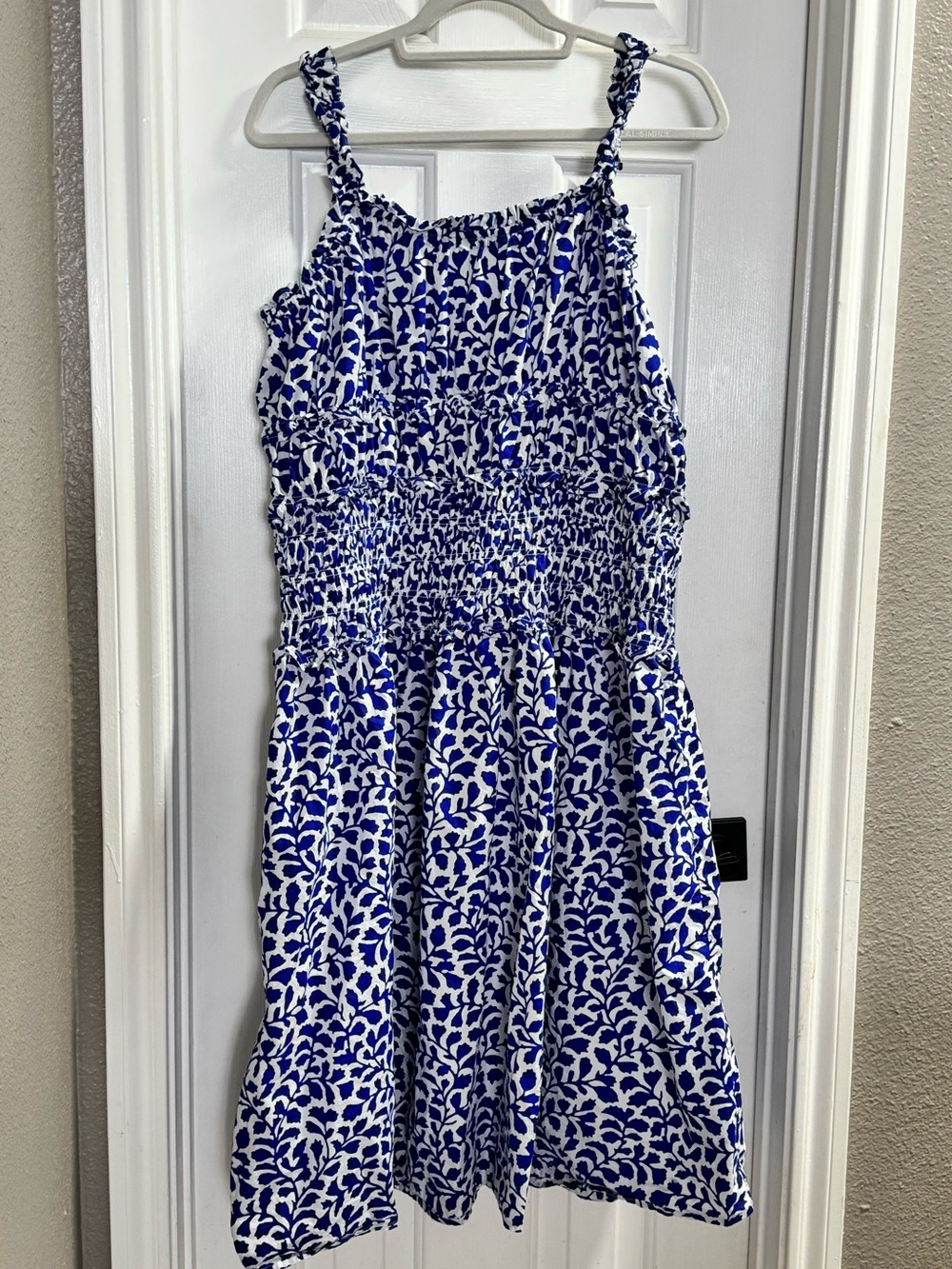 Time and Tru Blue and White Floral Smocked Sundress LIKE NEW plus size XXL 20 - Picture 2 of 10